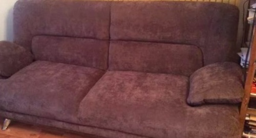 Замена обивки дивана на дому. Белорусская